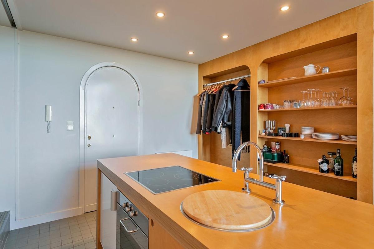 Uniek Ingerichte Ruimte Met Magnifiek Zeezicht! Apartment *
